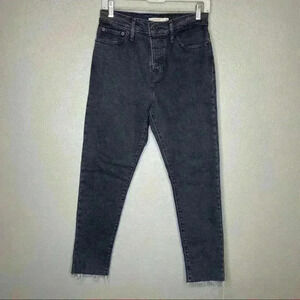 Levi’s Gray Women’s Wedgie Skinny Sz 28